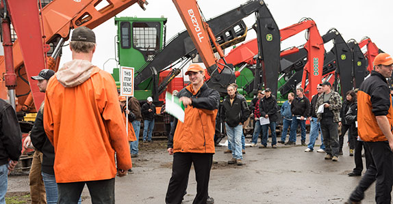 Ritchie Bros. bid catcher in Nanaimo, BC